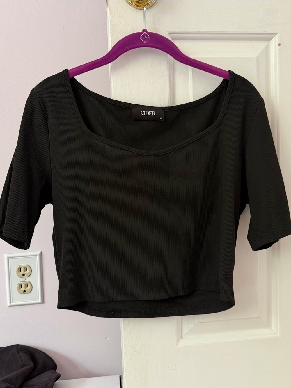 Cider Black Short Sleeve Scoop Neck Crop Top